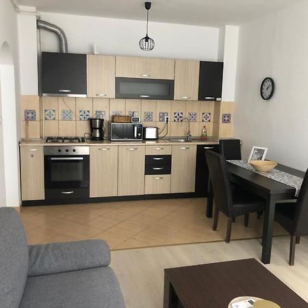 Confort Apartment Медиаш Экстерьер фото